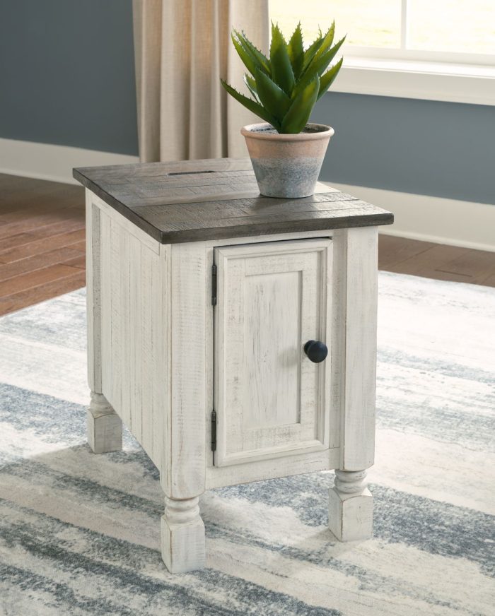 Havalance - White / Gray - Chair Side End Table - Image 4