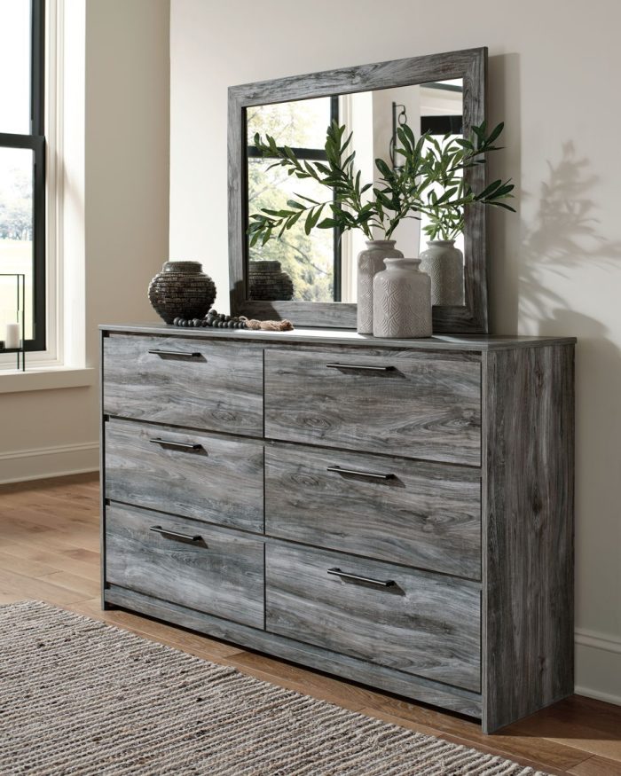 Baystorm - Six Smooth Drawer Dresser - Image 5