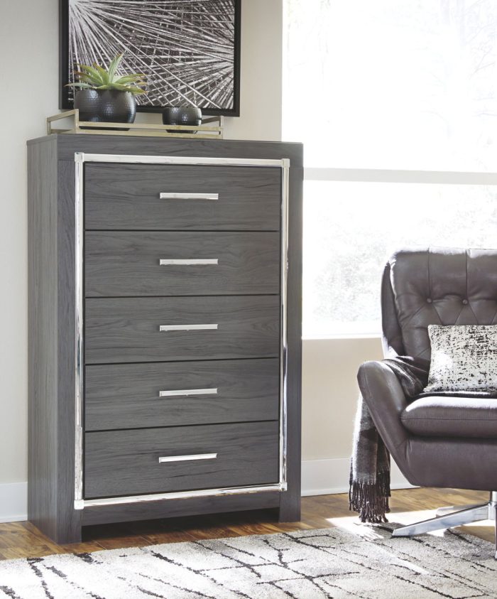 Lodanna - Gray - Five Drawer Chest - Image 3