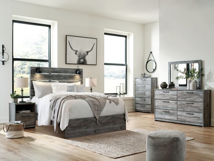 Baystorm - Six Smooth Drawer Dresser - Image 7