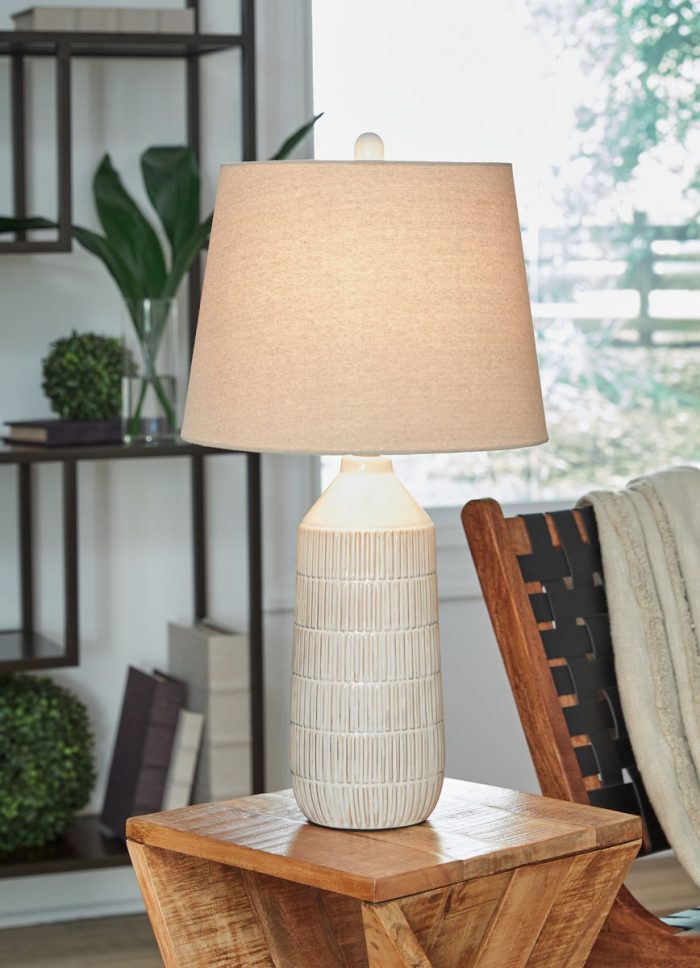 Willport - Off White - Ceramic Table Lamp (Set of 2) - Image 3