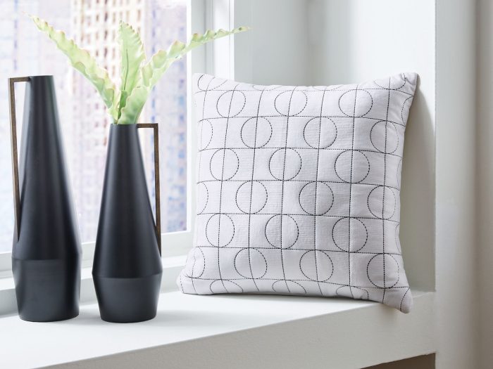 Kydner - Pillow - Image 7