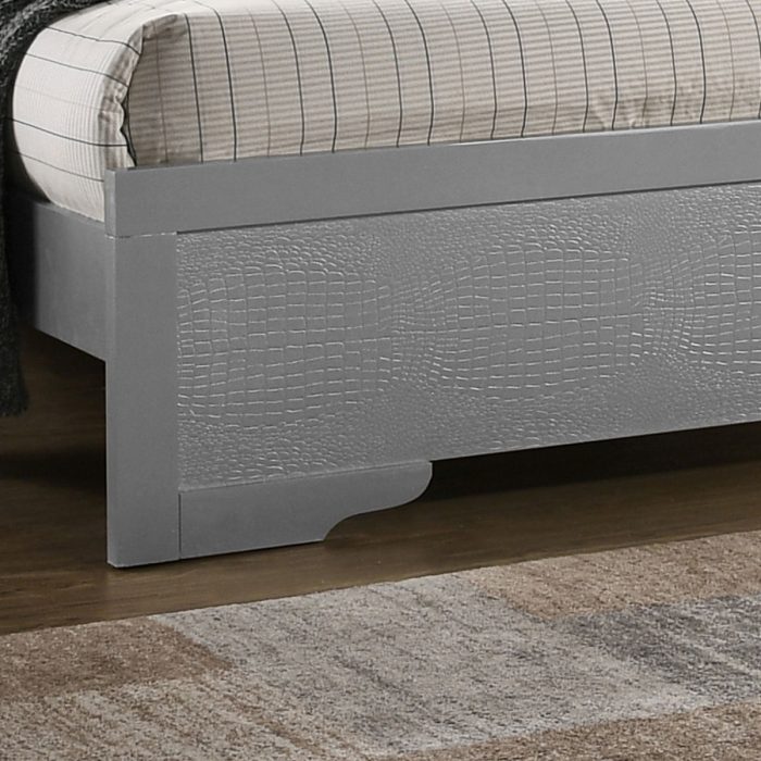 Chic Elegantly Designed Transitional Bed - Image 3