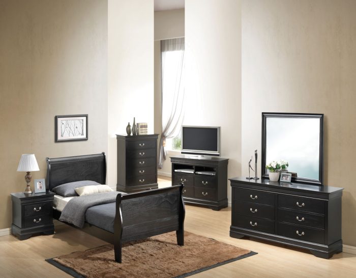 Panel Sleigh Bed - Image 17