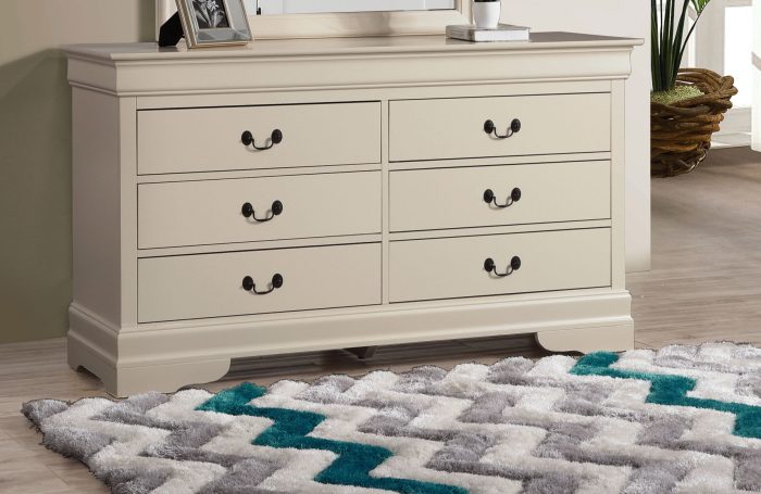 Elegant Traditional Storage Dresser - Image 5